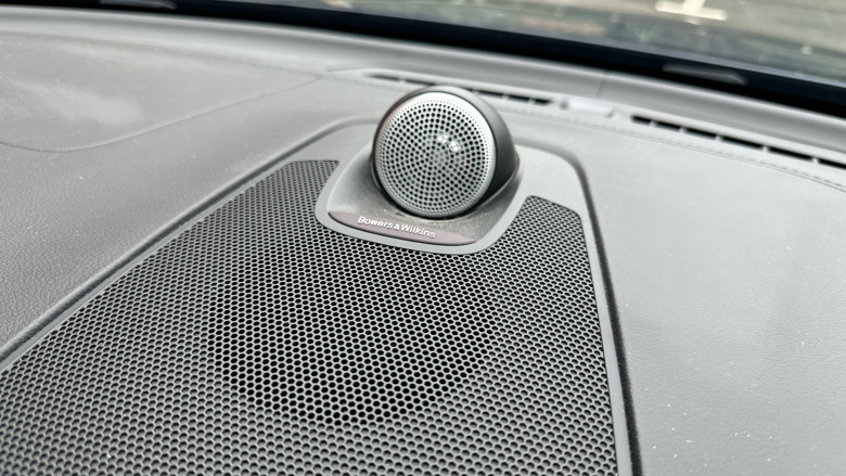 Volvo XC60 2.0 T8 [455] RC PHEV Ultimate Dark 5dr AWD Gtron Estate